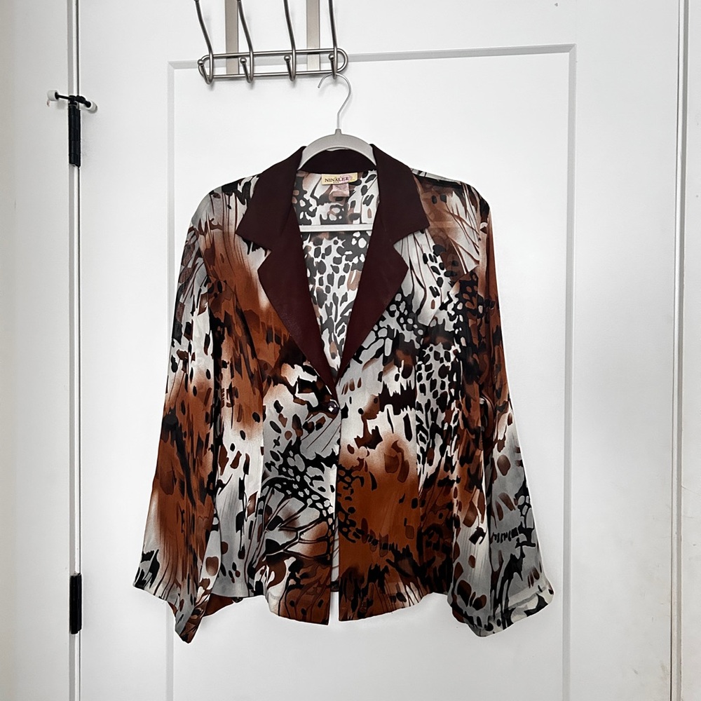 Nina Lee Women's Blouse with Brown and Black Pattern